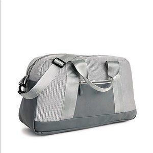 DSW Weekender Gym Travel Carry On Hand Luggage Duffel Bag Gray